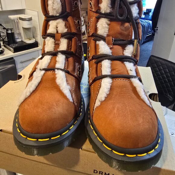 Dr. Martens 1460 Lace to Toe Fur Lined Buttersoft Nubuck Boots Brown Women's 7 - Picture 4 of 13